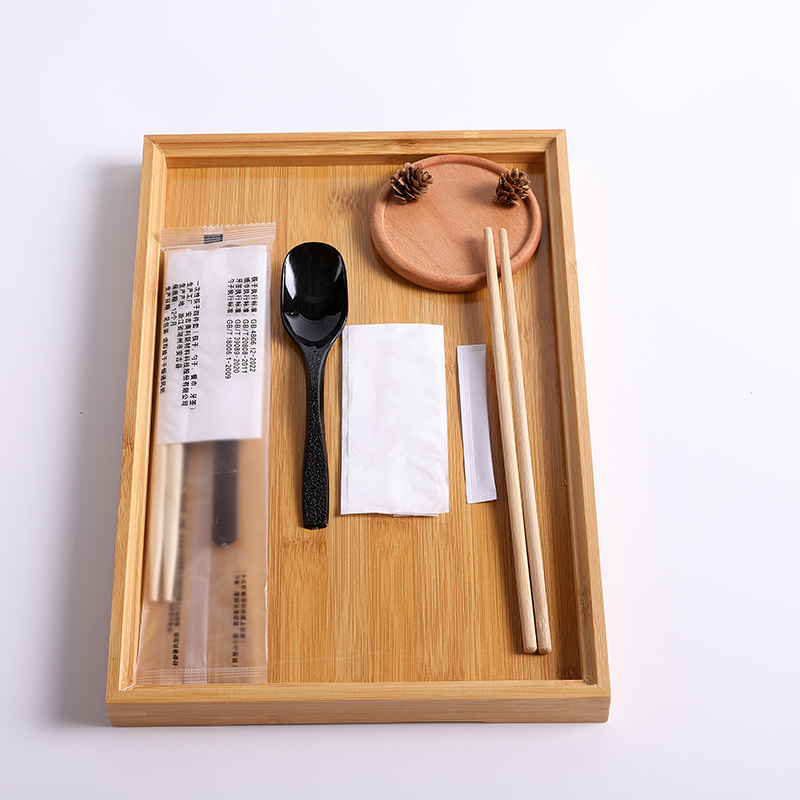Bamboo Chopsticks 4-osainen ankkalusikalla huurrettu komposiittikalvosetti